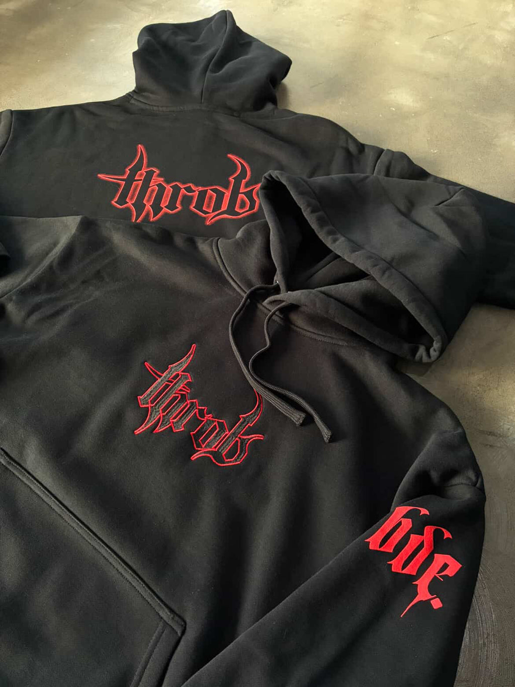THROBBERS ESSENTIAL HOODIE